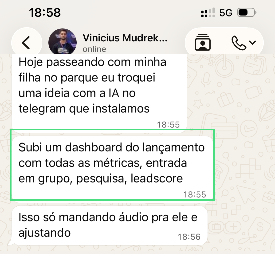 Conversa de Vinicius Mudrek sobre montar um painel de lançamento por áudio.